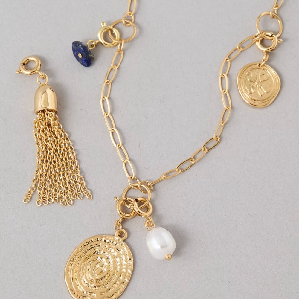 American Eagle Outfitters Gold and White Necklace with Pearl and Tassel
